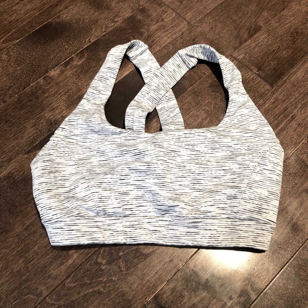 Sports top
